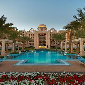 Amazing Beachfront Apartments Near Atlantis Waterpark By Simply Comfort Sarai Palm Jumeirah Dubai